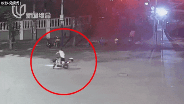 上海热心路人扶起摔倒男子，反被诬陷“肇事者”？看完监控无语了…