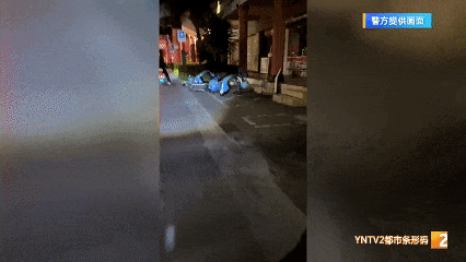 昆明街头多辆共享车辆被人为倒置在路面上!谁干的?想干嘛? 昆明街头多辆共享车辆被人为倒置在路面上!谁干的?想干嘛?