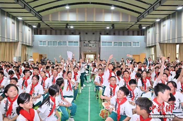 广州:听劳模工匠讲“开学第一课”2026年中学专场举办 广州:听劳模工匠讲“开学第一课”2026年中学专场举办