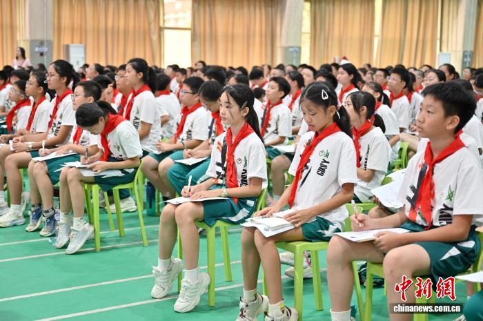 广州:听劳模工匠讲“开学第一课”2026年中学专场举办 广州:听劳模工匠讲“开学第一课”2026年中学专场举办