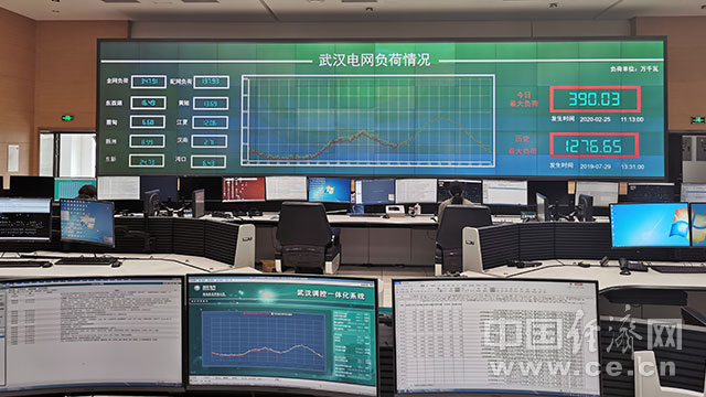 【全景新闻】记者直击：在调控“孤岛”上为武汉守护光明