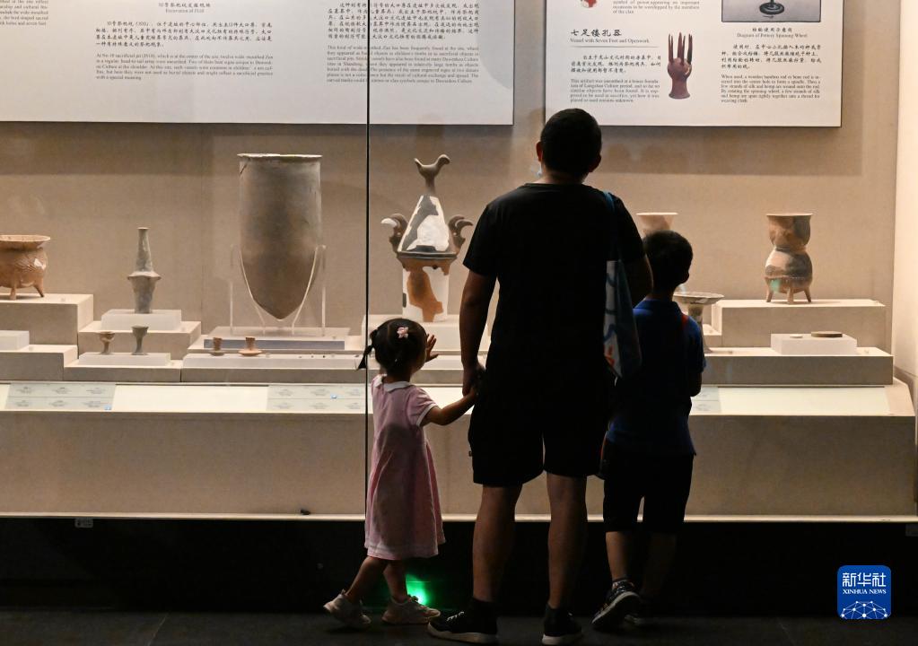 博物馆里度假期 博物馆里度假期