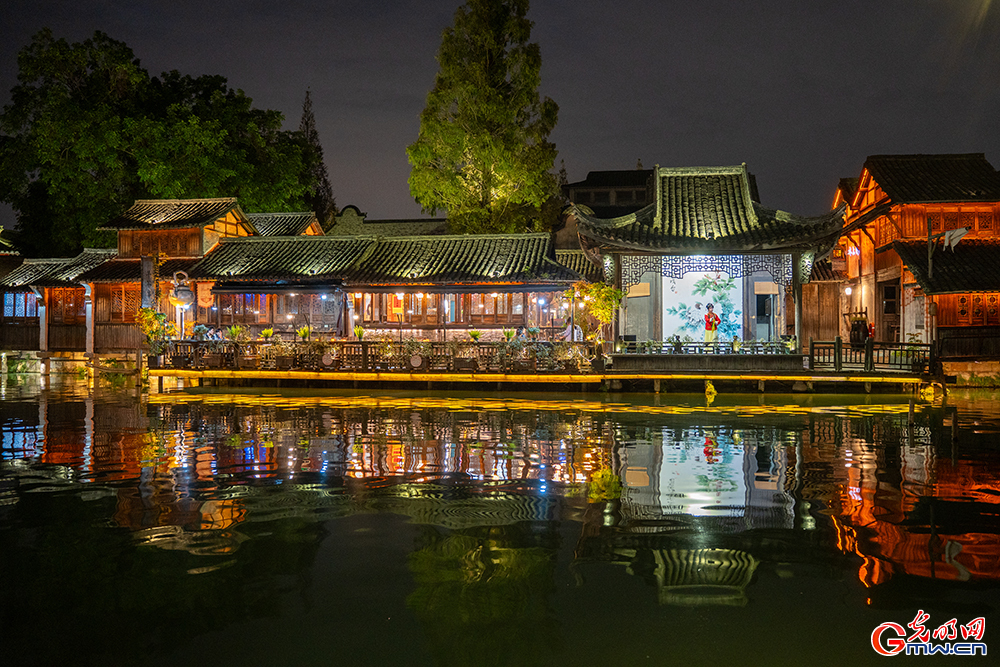 【乌镇视窗】乌镇峰会启幕在即,乌镇夜景点亮数字星河