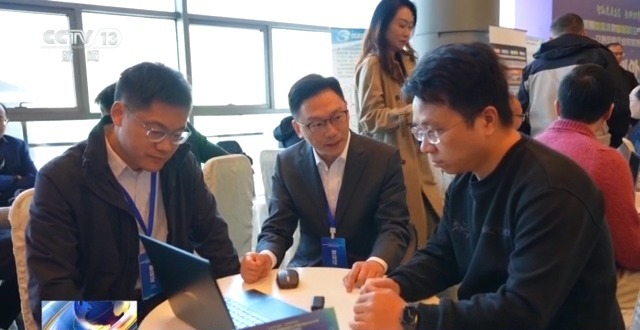 年度最大“数据集市”热闹开集 多行业供需旺 新职业顺势崛起