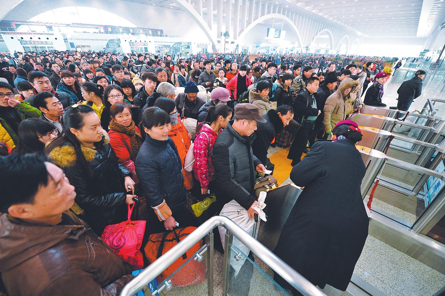 老外亲历中国春运:9小时恐怖旅程留心理阴影