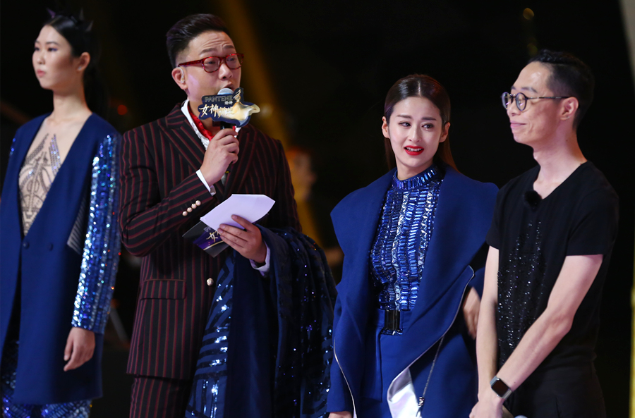 蓝色火焰联合推出的明星跨界时尚真人秀《女神新装》已播出六期节目