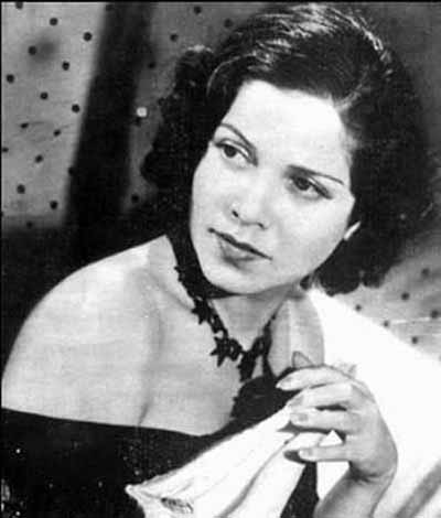 世界8大美女间谍:花甲爱因斯坦拜倒石榴裙