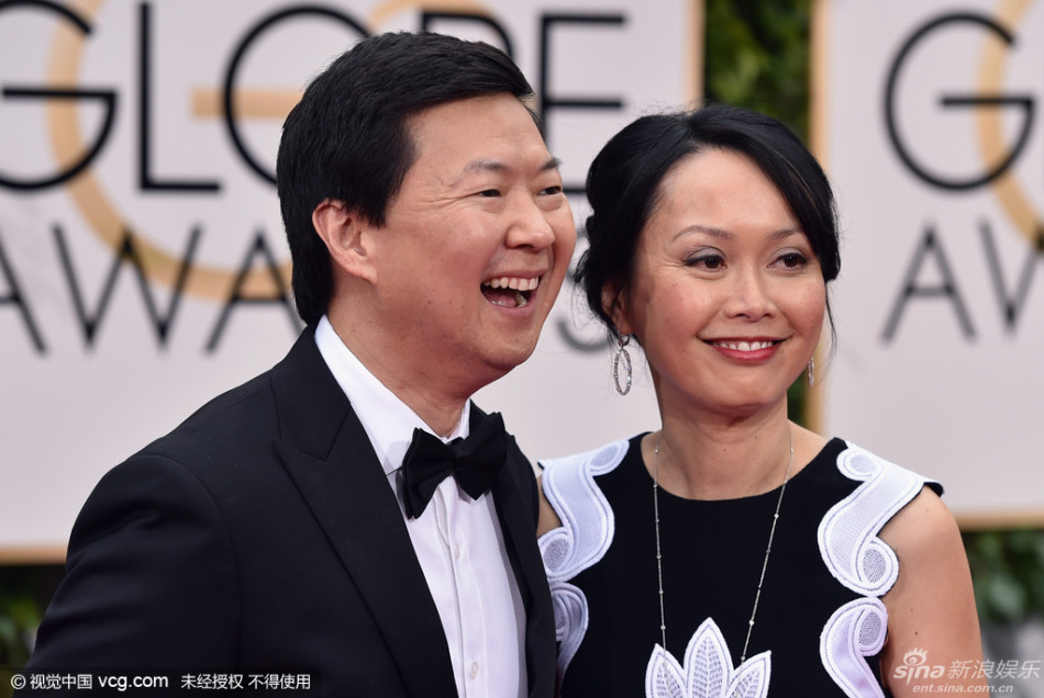 组图:第73届金球奖红毯女星斗艳 男星拼帅