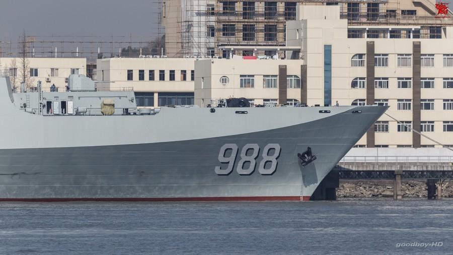 艘071型登陸艦,而且全部歸屬於中國海軍南海艦隊,分別是首艦998崑崙山