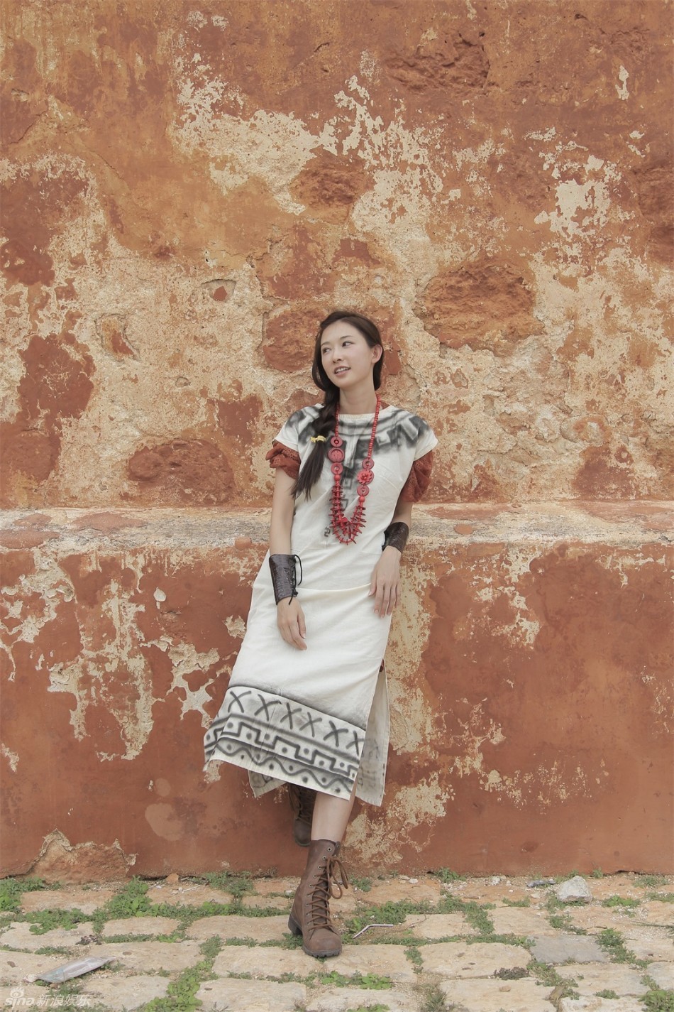 组图:《花姐》林志玲性感电臀扭胯踢球