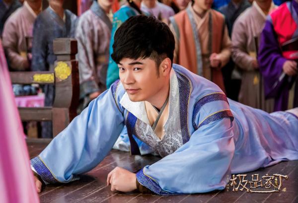 《极品家丁》曝角色剧照 陈赫金晨反差萌尹正冷面
