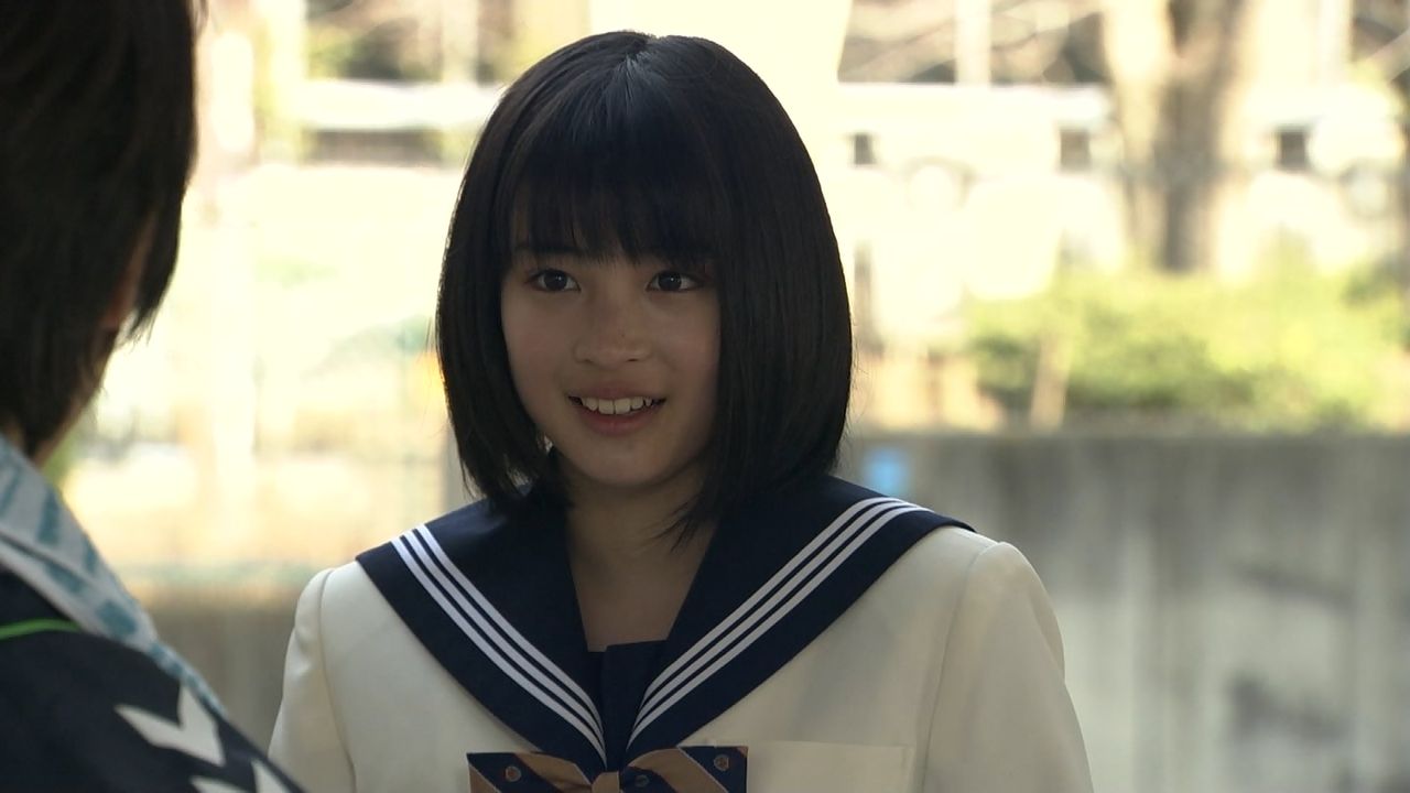 17岁少女偶像私密照流出 小三黑历史被挖