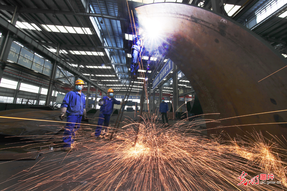 Companies resume work and production orderly in Wuhan Companies resume work and production orderly in Wuhan