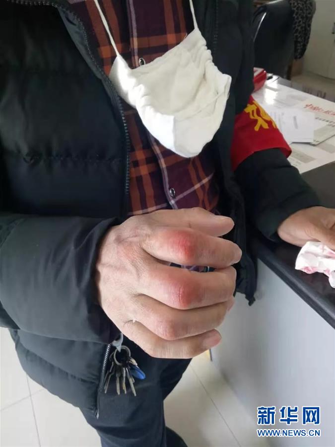 战“疫”中的“凡人微光”