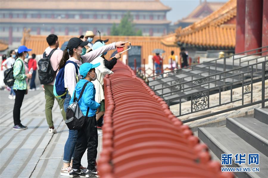 （社会）（12）故宫博物院有序开放