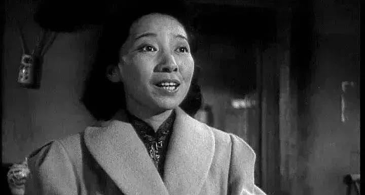 她是周总理口中的“好妈妈”，她带着中国儿童电影从无到有！她的电影人生，不只有“江姐”