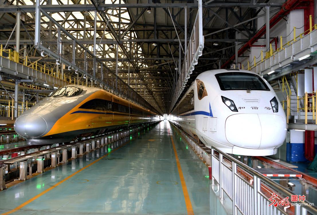 high-speed trains overhauled in chengdu, sw chinas sichuan