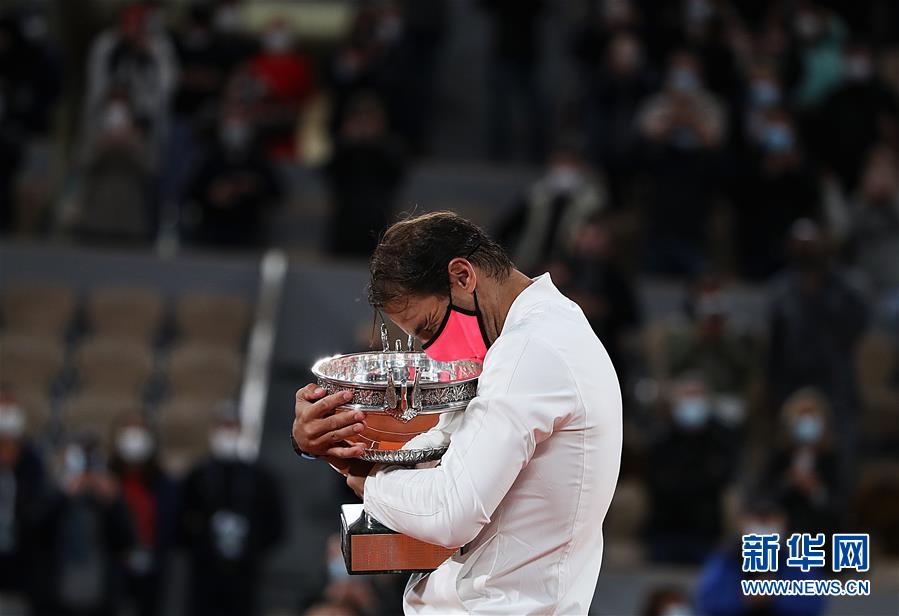 法网男单决赛:纳达尔夺冠 法网男单决赛:纳达尔夺冠