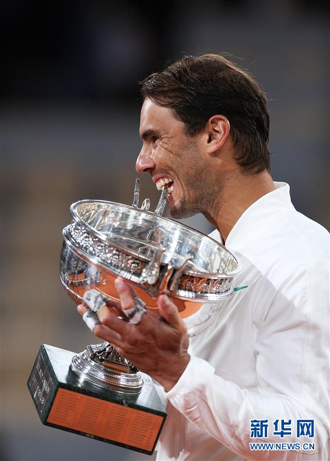 法网男单决赛:纳达尔夺冠 法网男单决赛:纳达尔夺冠