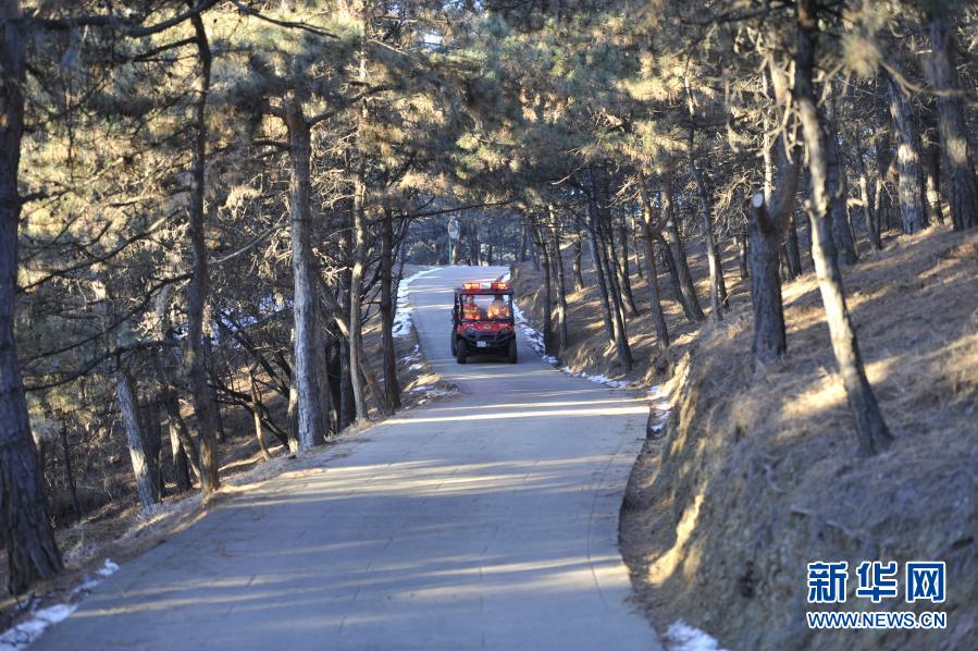 巡护避暑山庄及周围寺庙 筑牢古建筑“防火墙”
