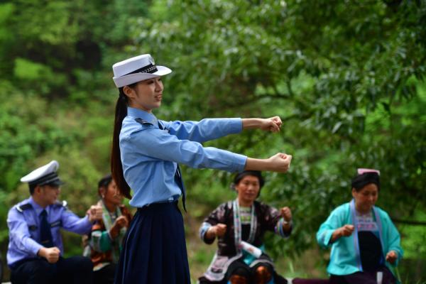 镜观中国特刊 | 致敬，人民警察！