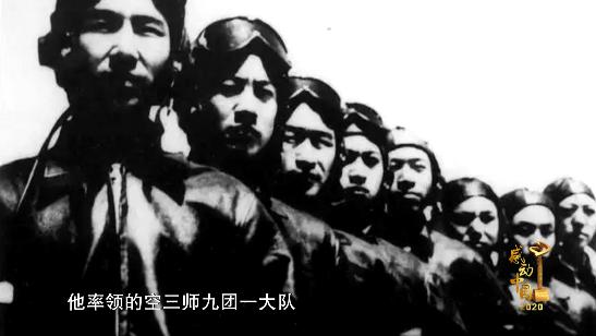 感动中国丨抗美援朝一等功臣王海上将获颁感动中国年度人物