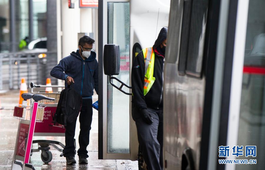 加拿大对入境者实施强制检疫隔离措施