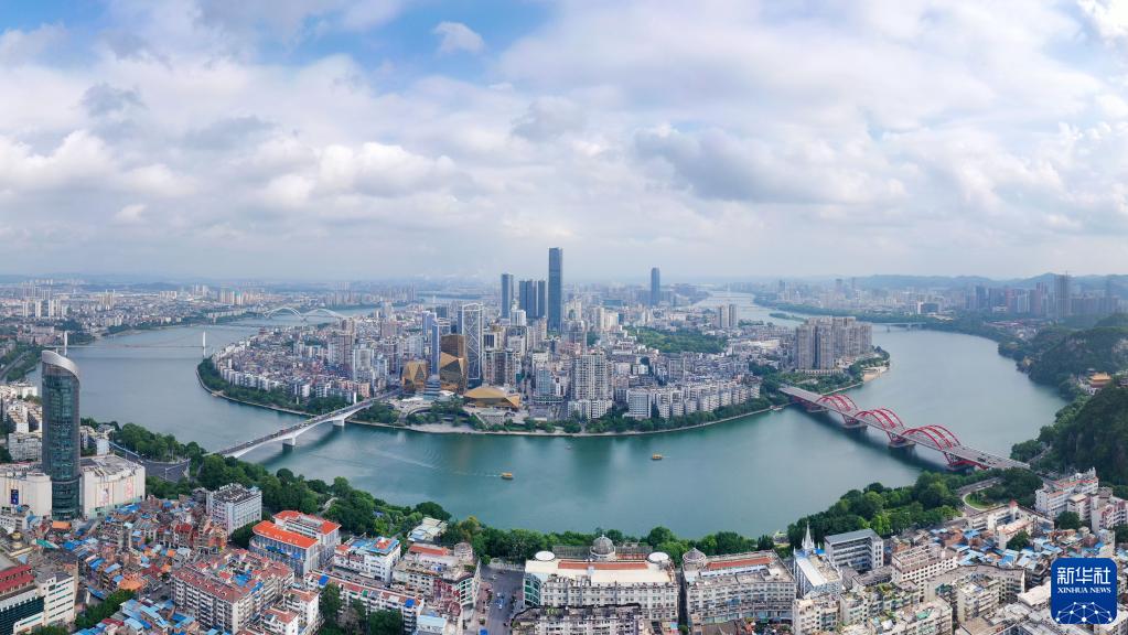 广西柳州:水上公交复航