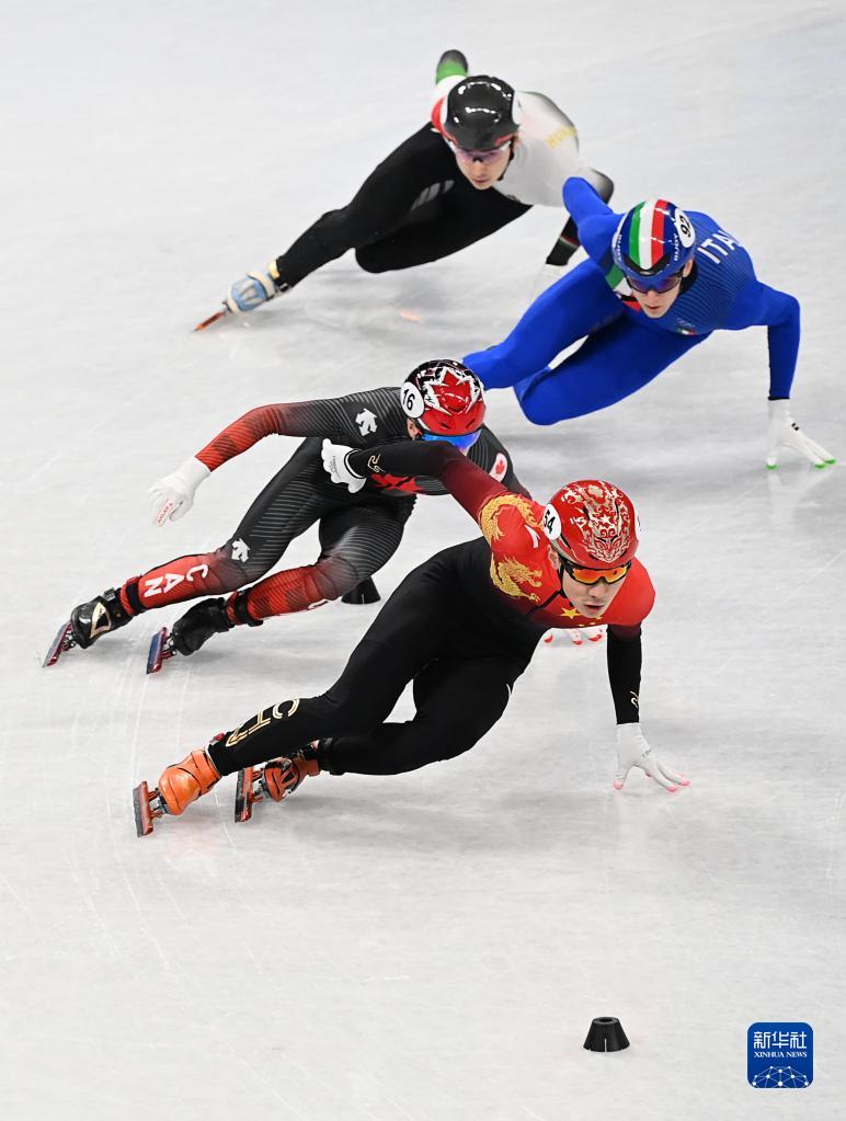短道速滑混合团体接力决赛:中国队夺冠