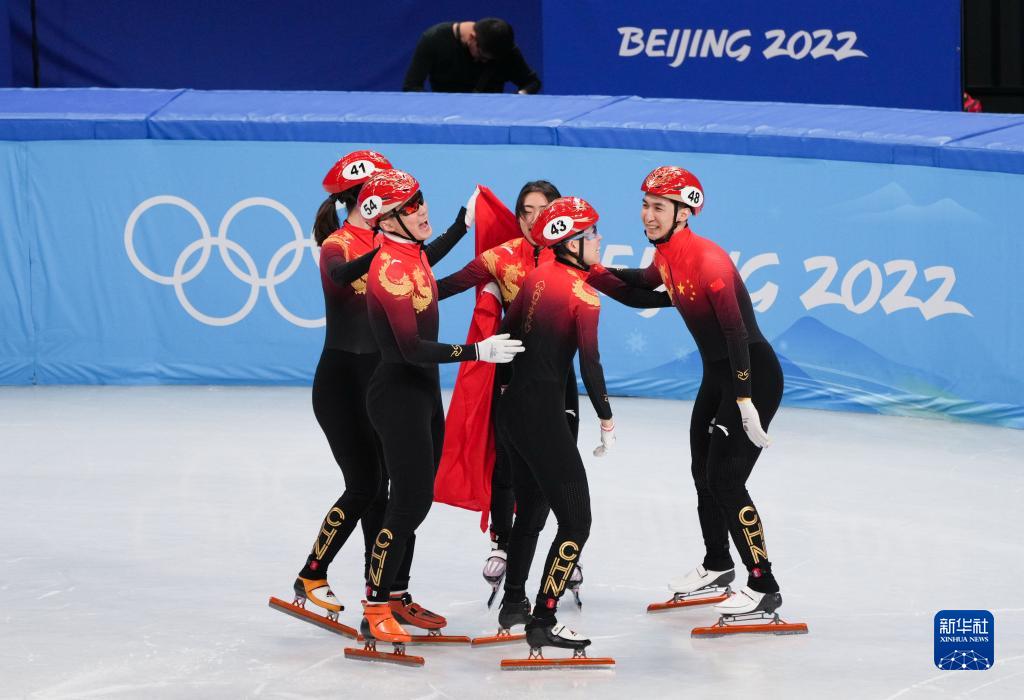 短道速滑混合团体接力决赛:中国队夺冠
