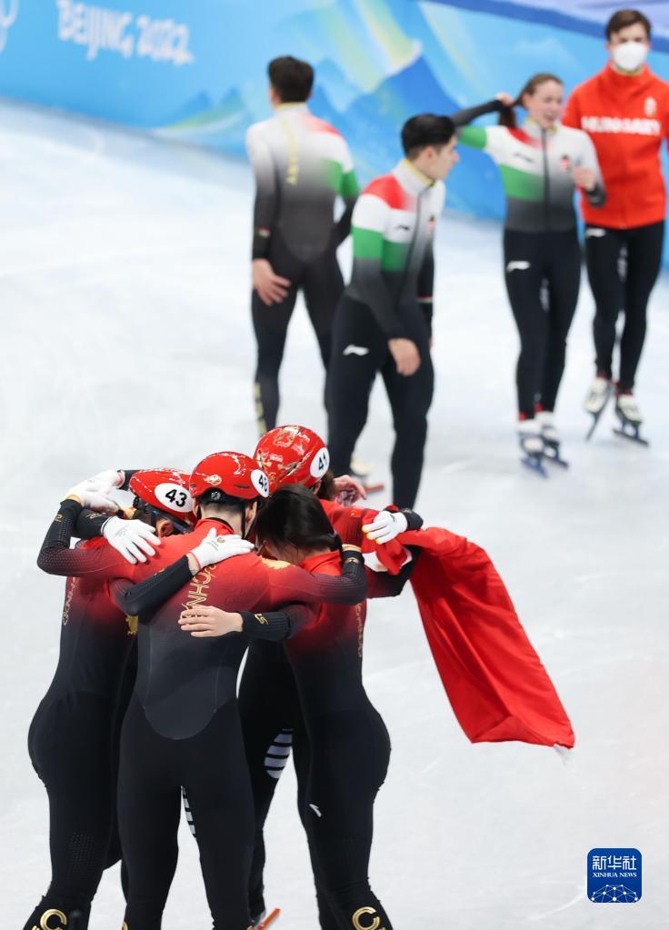 短道速滑混合团体接力决赛:中国队夺冠