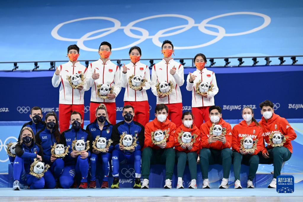 短道速滑混合团体接力决赛:中国队夺冠