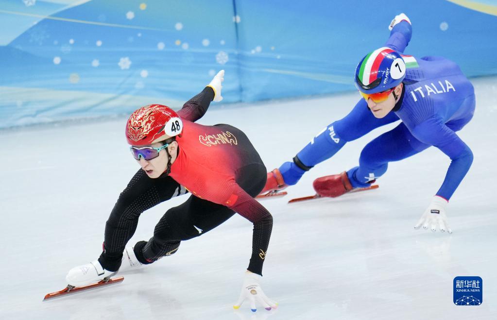 短道速滑混合团体接力决赛:中国队夺冠