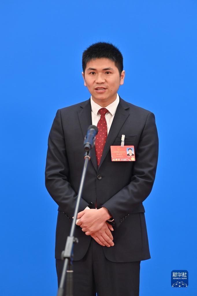 聚焦“代表通道”