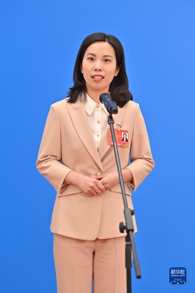 聚焦“代表通道”