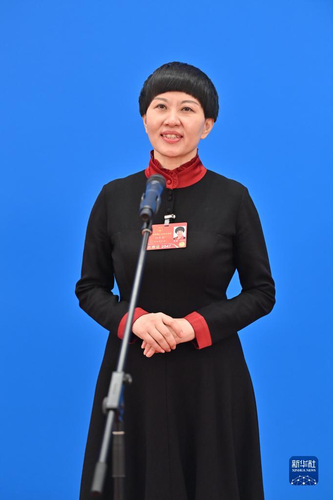 聚焦“代表通道”