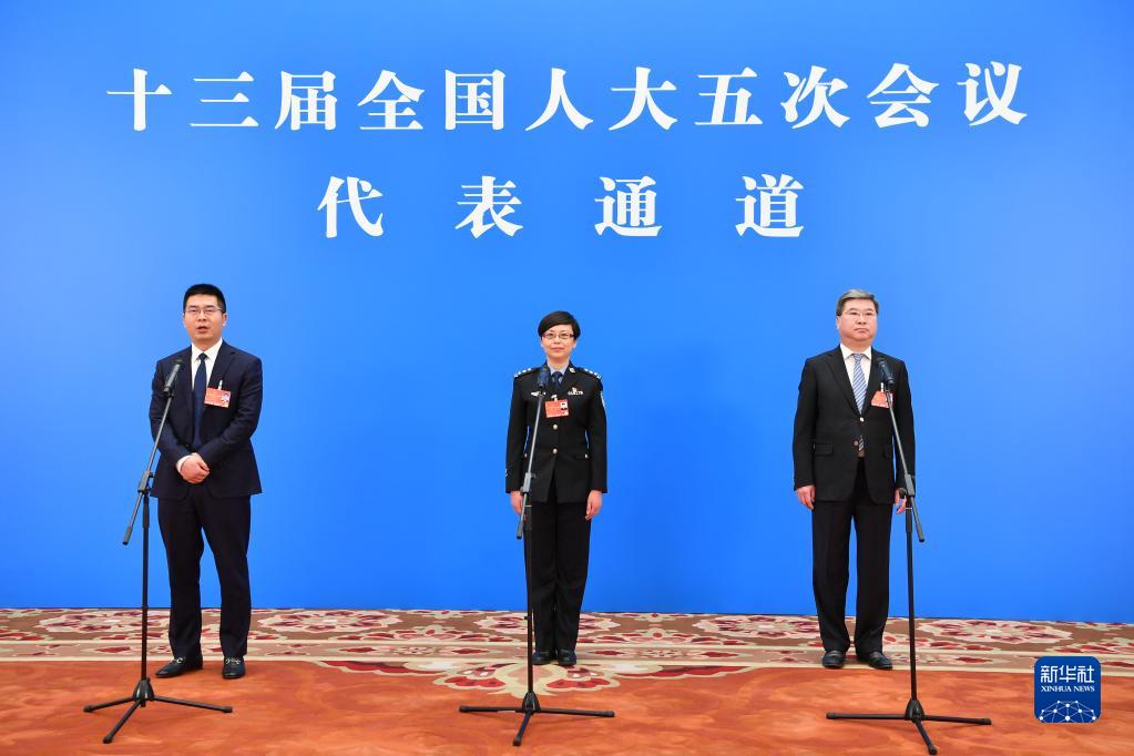 聚焦“代表通道”