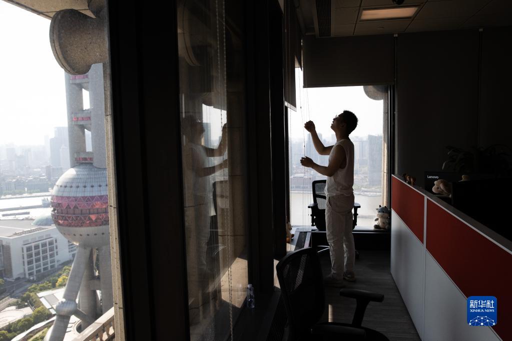 青春在坚守中绽放