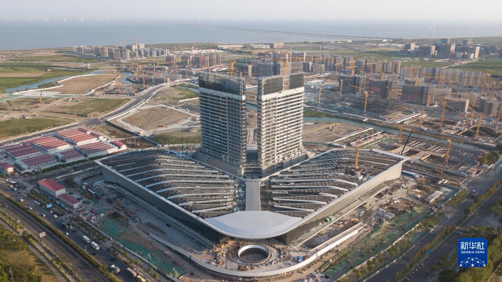 中国（上海）自由贸易试验区临港新片区迎来挂牌三周年