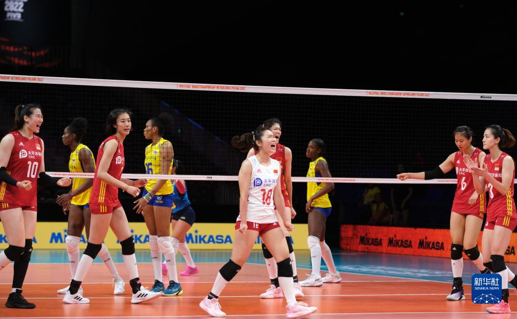 中国女排横扫哥伦比亚队迎世锦赛两连胜