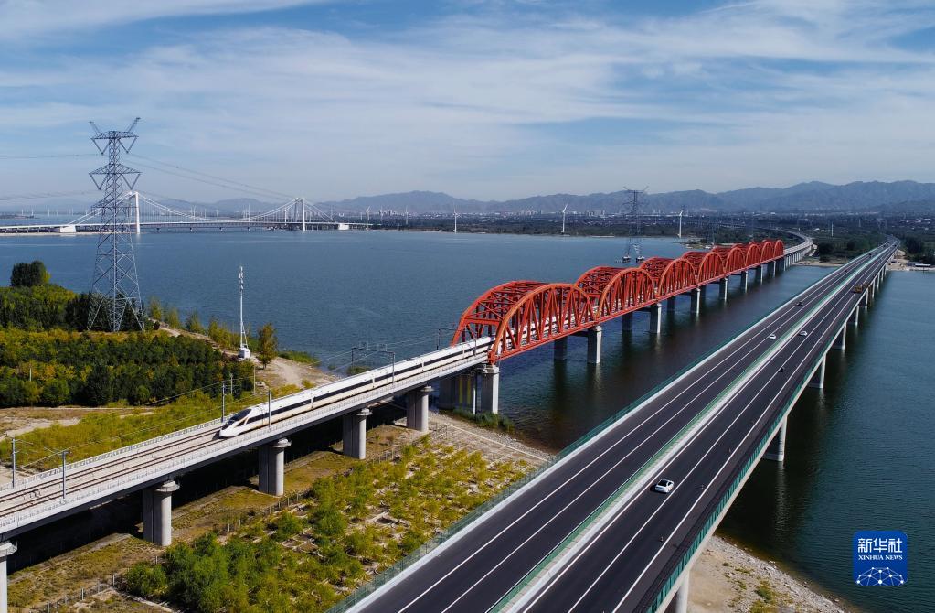 江河奔腾看中国丨海河流域:绿色发展 和谐共生 江河奔腾看中国丨海河流域:绿色发展 和谐共生