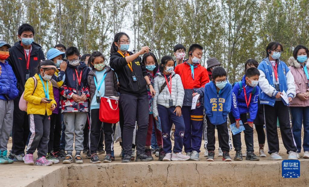 北京举办琉璃河遗址公众考古体验活动