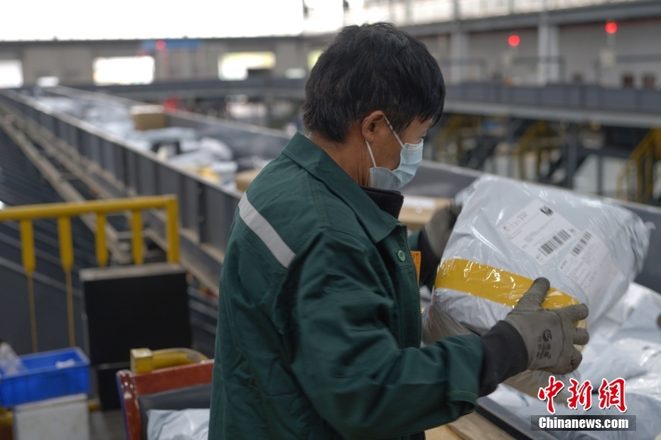 浙江义乌“双十一”进出口商品收发两旺