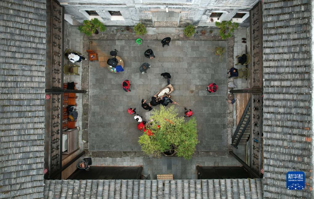 新春走基层丨贵州黄平:古镇糍粑飘香迎新春