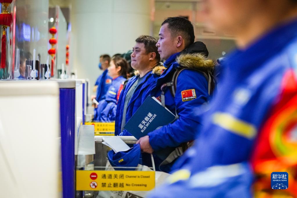 蓝天救援队驰援土耳其地震灾区 蓝天救援队驰援土耳其地震灾区