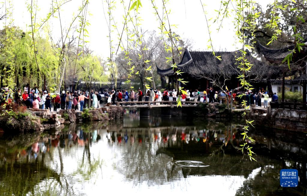 诗意中国——万条垂下绿丝绦