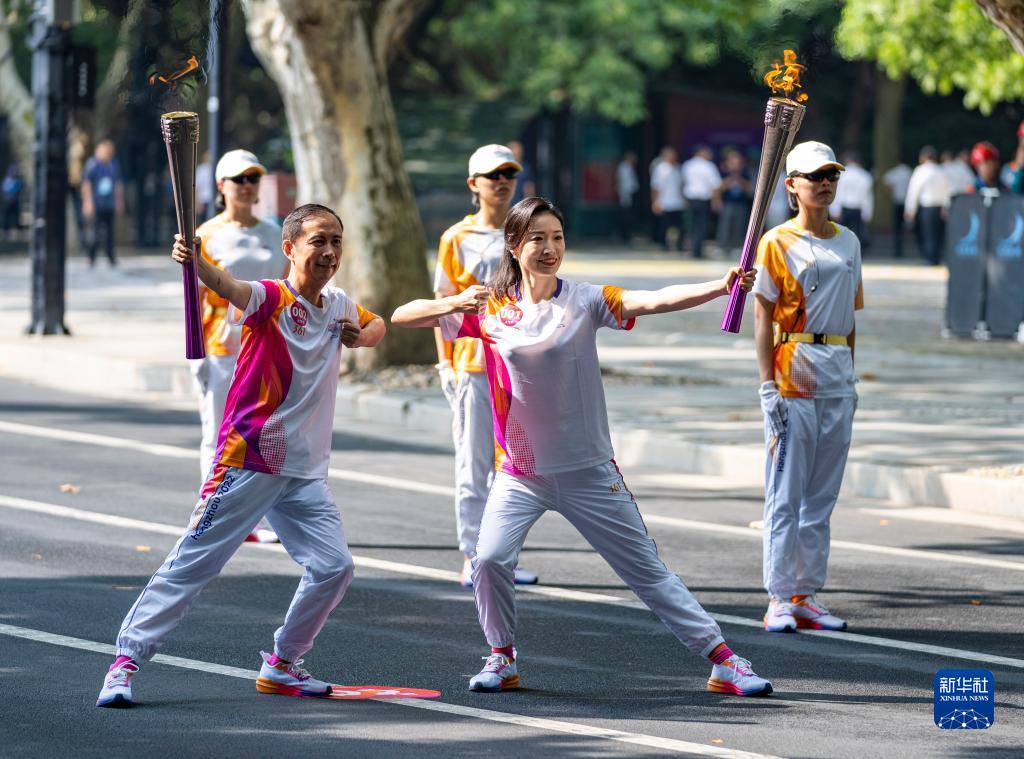 杭州亚运会火炬传递启动