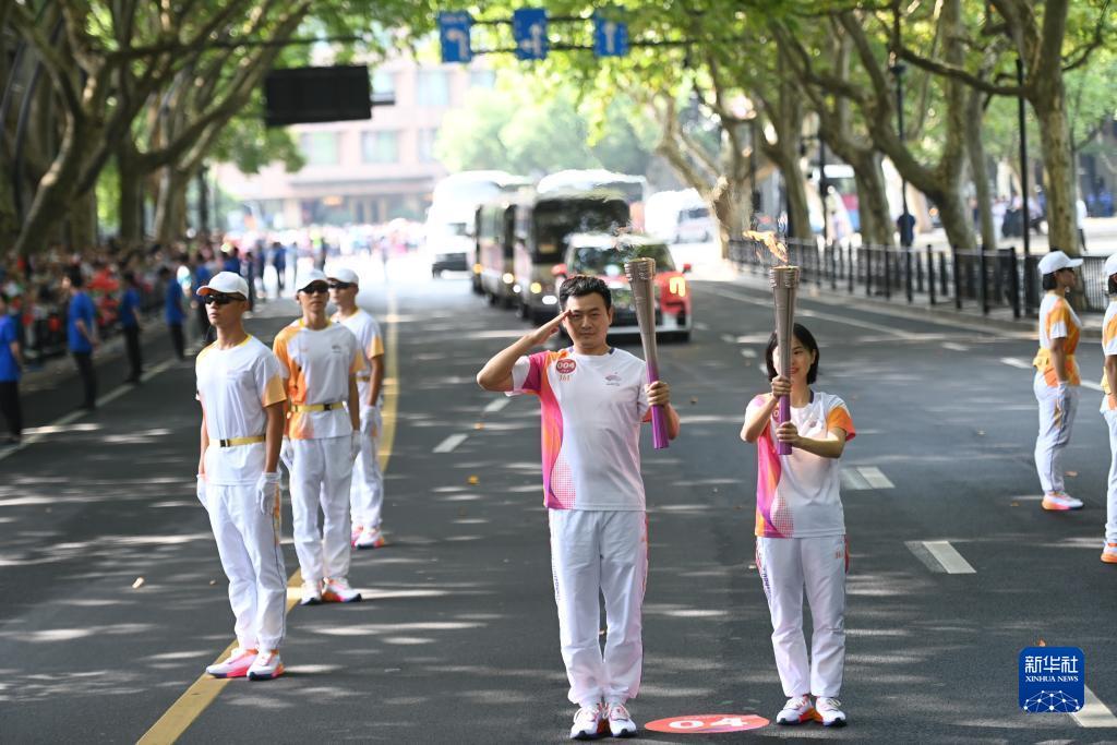 杭州亚运会火炬传递启动