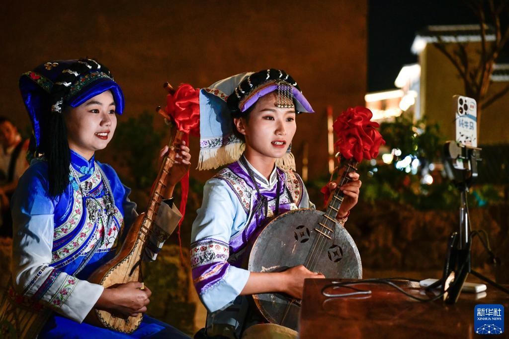 贵州兴义：“夜经济”激发旅游市场新活力