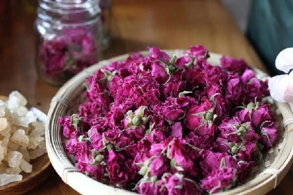 秋燥润肤养颜时 这种养颜花你用对了吗